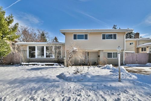 521 Michael Mnr, Glenview, IL, 60025-4673 | Card Image