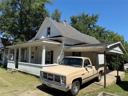 943 W Maud St, Poplar Bluff, MO, 63901-4964 | Card Image