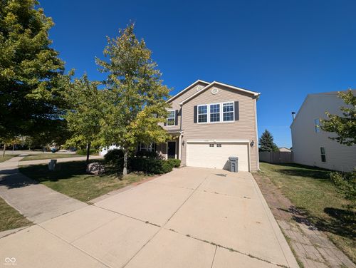 15296 Reflection Ct, Noblesville, IN, 46060-4702 | Card Image