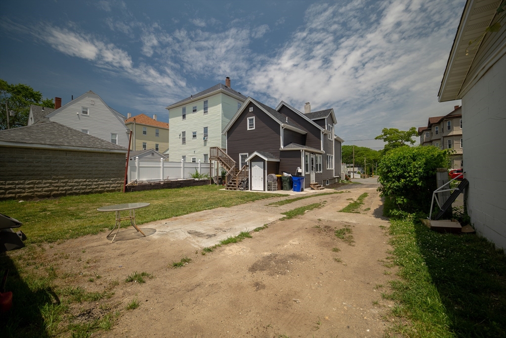 Residential Income in Fall River 5