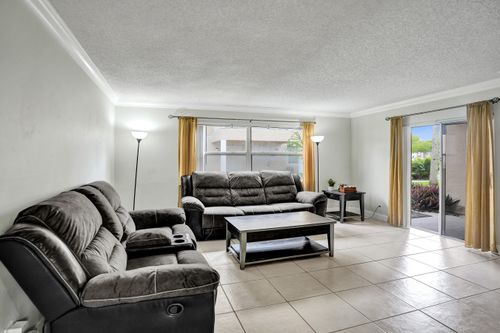 4q-12215 Royal Palm Blvd, Coral Springs, FL, 33065-3275 | Card Image