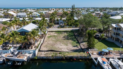 483 Bahia Avenue, Key Largo, FL, 33037 | Card Image
