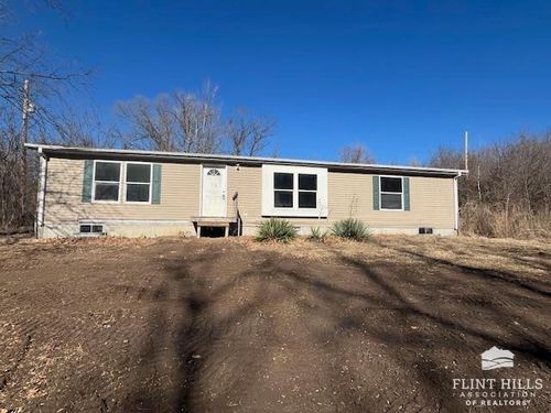 520 Jefferson Street, St. George, KS, 66535 | Card Image