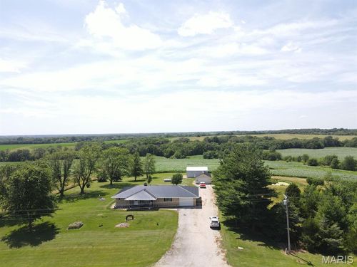 27387 State Highway D, La Belle, MO, 63447-2112 | Card Image