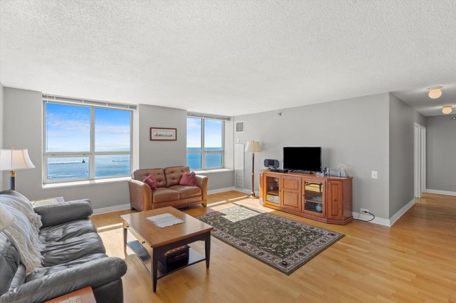 APT-4605 - 474 N Lake Shore Dr, Condo with 2 bedrooms, 2 bathrooms and 1 parking in CHICAGO IL | Image 6