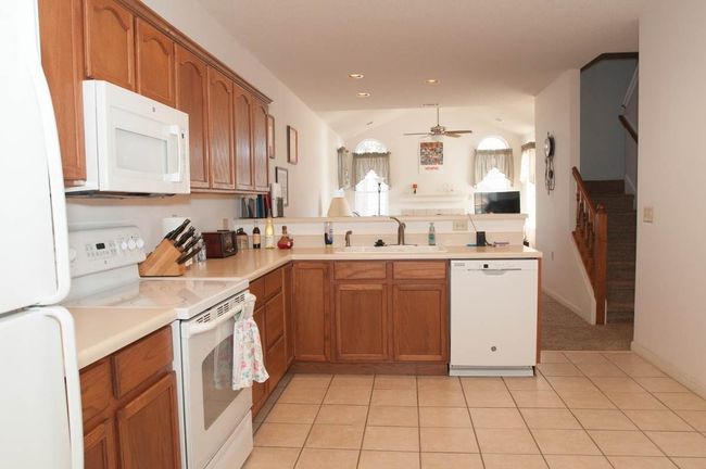 94 - 1825 Appling Oaks Cir, Condo with 3 bedrooms, 3 bathrooms and null parking in Cordova TN | Image 4