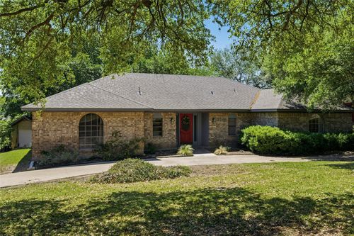 8240 Forest Ridge Dr, Woodway, TX, 76712-2406 | Card Image