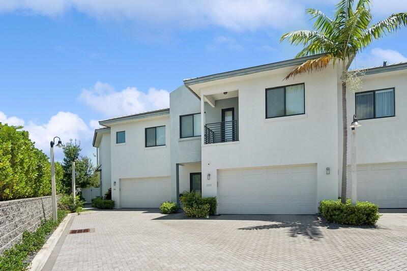 Florida Blvd, Delray Beach, FL 33483