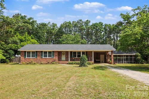 6774 Woodhaven Rd, Kershaw, SC, 29067-9754 | Card Image