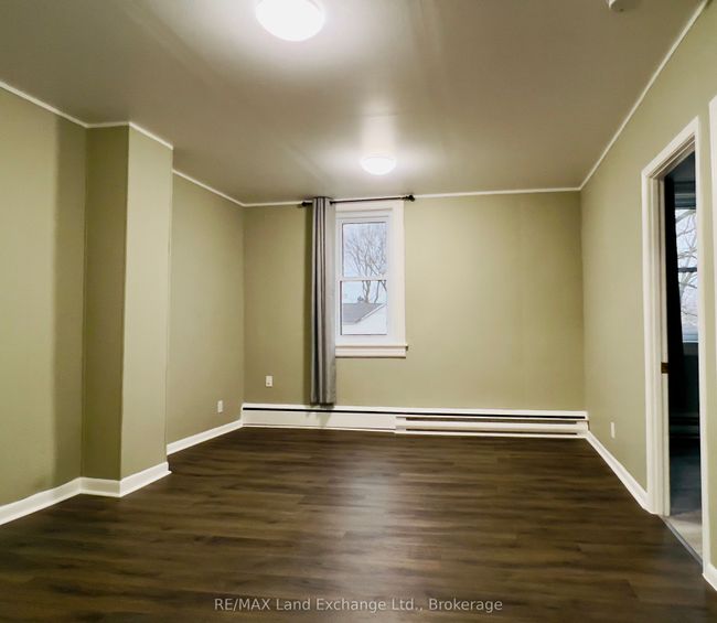 36 Alfred St W, Home with 8 bedrooms, 4 bathrooms and 3 parking in Wingham ON | Image 16