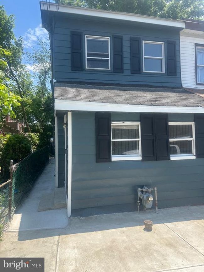 401 S 6 Th St, Home with 4 bedrooms, 1 bathrooms and null parking in DARBY PA | Image 47