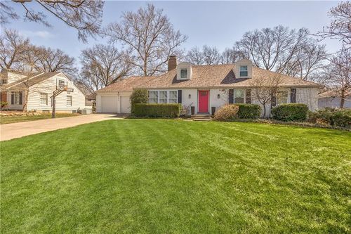 8345 Reinhardt St, Prairie Village, KS, 66206-1358 | Card Image