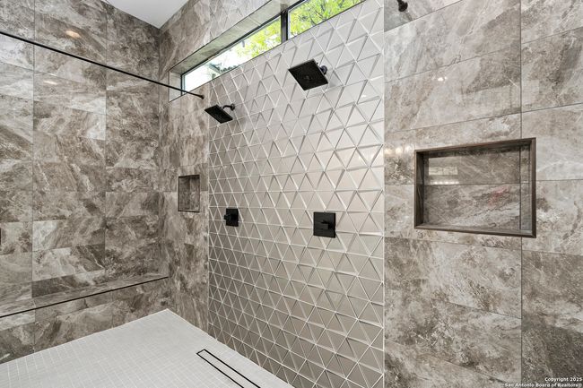 23703 Verona Cyn, House other with 4 bedrooms, 5 bathrooms and null parking in San Antonio TX | Image 18