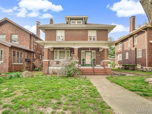 1005 E Monroe St, Belleville, IL, 62220-3823 | Card Image