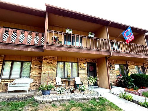 976 Jordan Cir, Schererville, IN, 46375-2280 | Card Image
