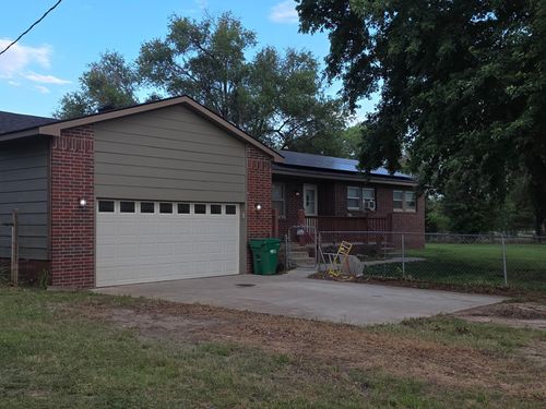 11030 Anthony Ln, Mulvane, KS, 67110-9463 | Card Image