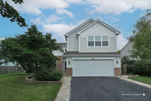 301 Ferryville Dr, Lake In The Hills, IL, 60156-5865 | Card Image