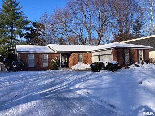 19 Bellerive Rd, Springfield, IL, 62704-6800 | Card Image