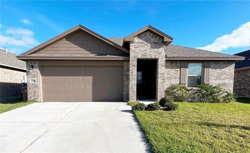 7226 Adler Dr, Corpus Christi, TX, 78414-2211 | Card Image