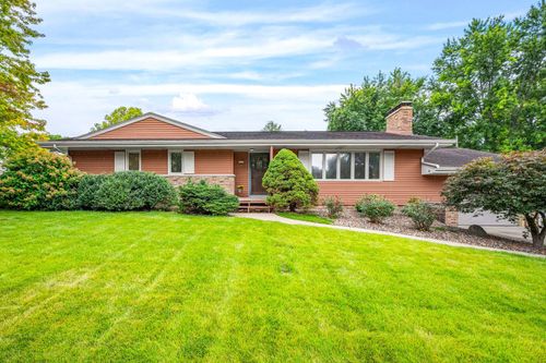 221 Hillside Ln, Bloomington, IL, 61701-2110 | Card Image
