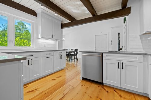 1-190 Vt Route 11, Peru, VT, 05152-9720 | Card Image