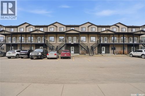 210-3818 Dewdney Ave E, Regina, SK, S4Z0A6 | Card Image