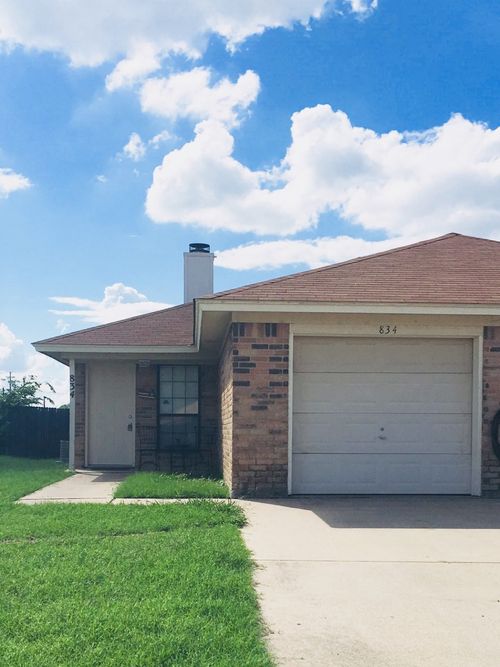834 White Rock St, Saginaw, TX, 76179-3431 | Card Image