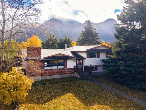 32 Mount Peechee Place, Canmore, AB, T1W1Z4 | Card Image