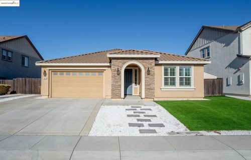 31 Rustic Ct, Oakley, CA, 94561 | Card Image