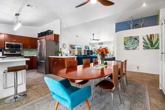 Dining Area | Image 14