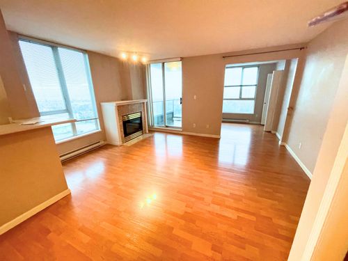 19xx-7077 Beresford Street, Burnaby, BC, V5E4J5 | Card Image