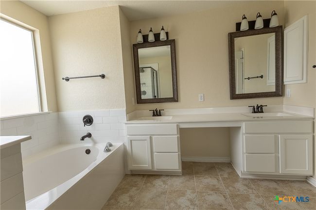 29906 Sestra, House other with 4 bedrooms, 3 bathrooms and null parking in Bulverde TX | Image 42