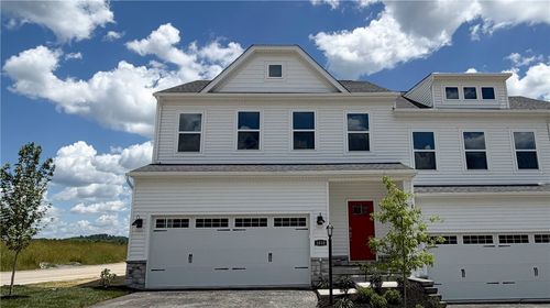 1010 Madisyn Ln, Valencia, PA, 16059 | Card Image