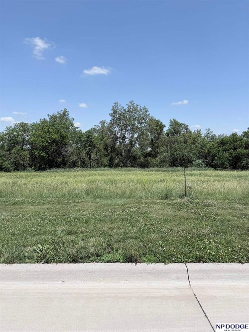 1021 Brickyard Dr, Hooper, NE, 68031-1352 | Card Image
