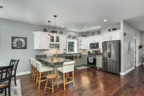 7-22 Stonehenge Cir, Northfield, NH, 03276-3400 | Card Image