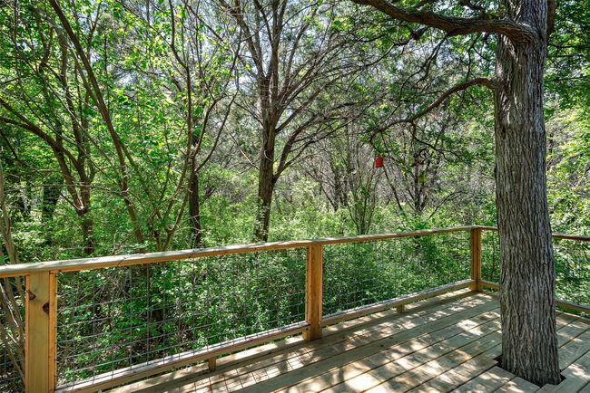 Located minutes from downtown, Lady Bird Lake, South Congress, the airport, and the upcoming River’s Domain, this property combines the best of city access with the peace and quiet of a tucked-away community | Image 37
