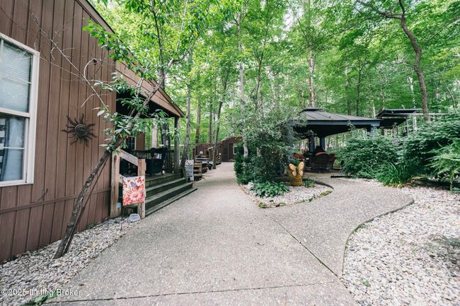 282 Lake View Ln, House other with 2 bedrooms, 5 bathrooms and null parking in Mc Daniels KY | Image 98