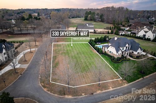 330 Skyecroft Way, Waxhaw, NC, 28173-2402 | Card Image