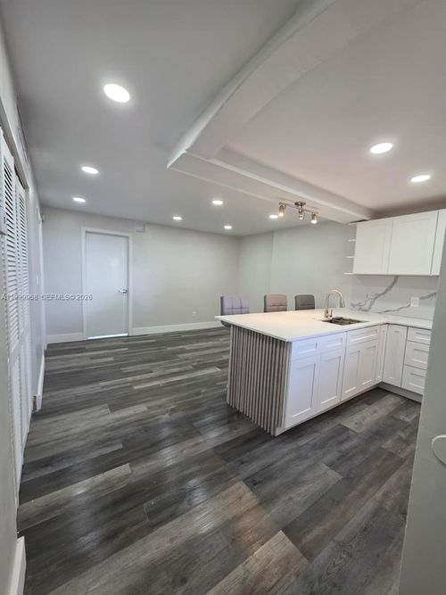 apt-701-16400 Ne 17th Ave, North Miami Beach, FL, 33162-4075 | Card Image