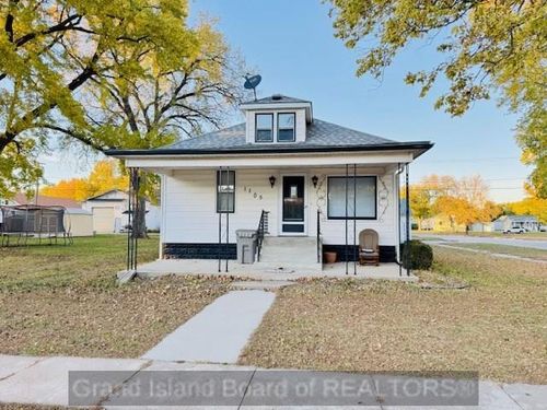 1105 17th St, Central City, NE, 68826-1923 | Card Image