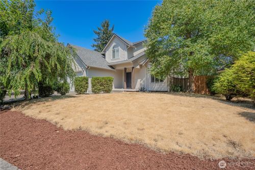 8626 Christa Dr Ne, Lacey, WA, 98516-7132 | Card Image