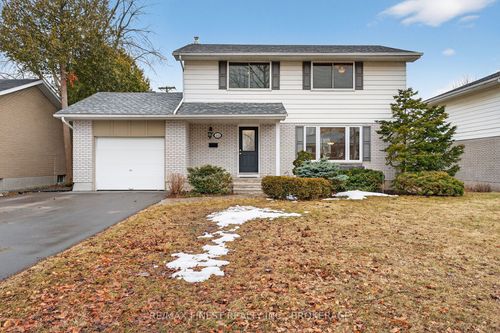 44 Casterton Ave, Kingston, ON, K7M1R5 | Card Image
