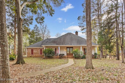 8 Charleston Ave, Clinton, MS, 39056-9723 | Card Image