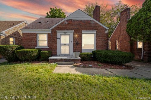 17600 Westmoreland Rd, Detroit, MI, 48219-4236 | Card Image