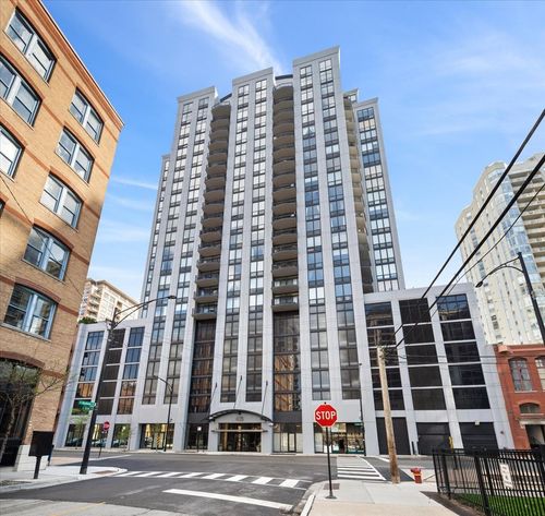 1801-435 Erie St, Chicago, IL, 60654-6987 | Card Image
