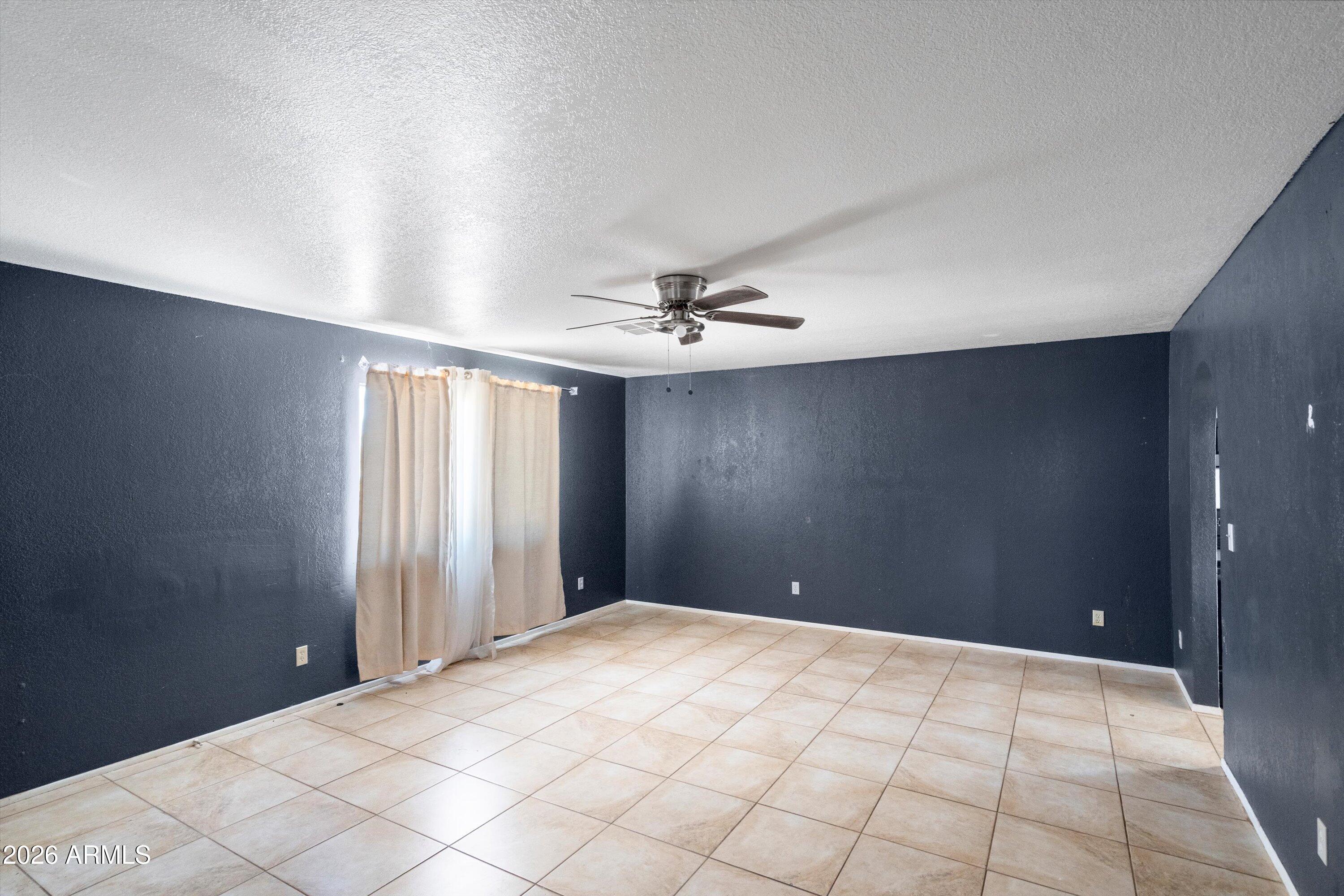 Residential in Wittmann 4