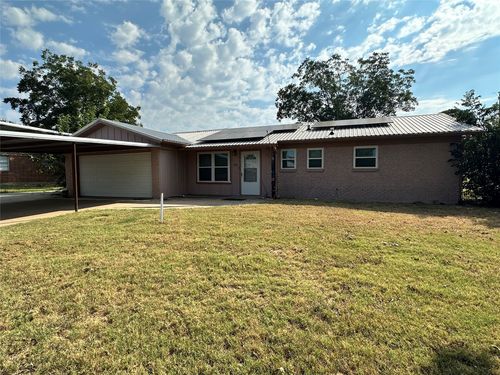 1303 Se 22nd Ave, Mineral Wells, TX, 76067-6777 | Card Image