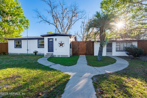 18273 Nw State Road 16, Starke, FL, 32091-8168 | Card Image