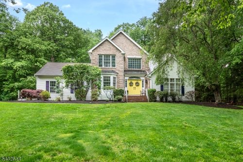 15 Gary Ct, Flanders, NJ, 07836-4300 | Card Image