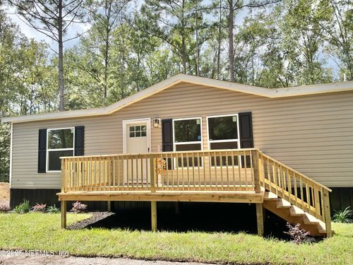 11450 Se 58th Ave, Hampton, FL, 32044-4428 | Card Image